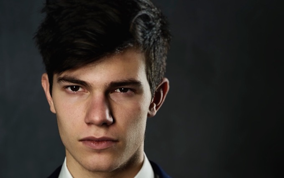 Aaron Wolff 
